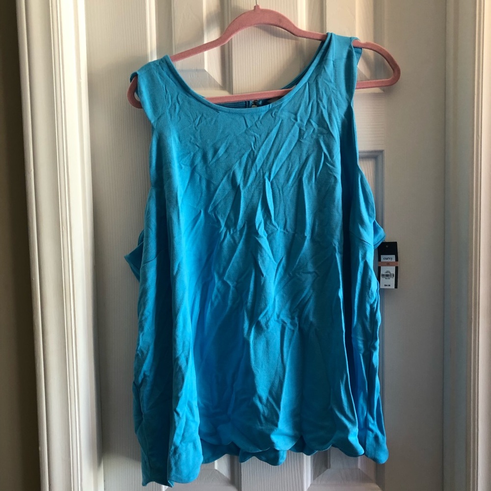 Crown and Ivy 2x turquoise scallop edge tank